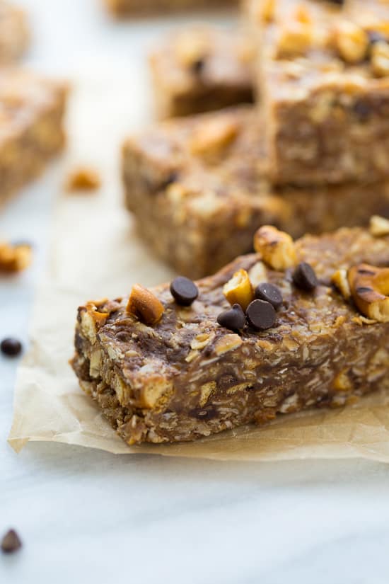 No-Bake, Healthy Peanut Butter Pretzel Bars! Honey-sweetened and so easy to make. (Gluten-Free)