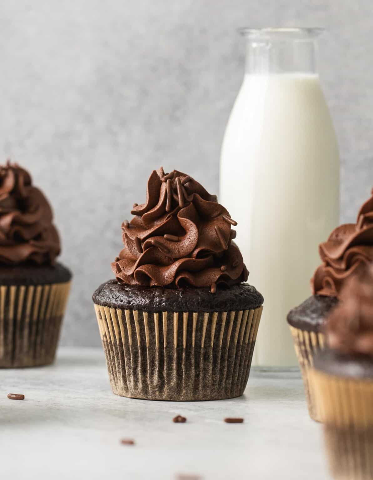 GlutenFree Chocolate Cupcakes (Super Moist!) Meaningful Eats