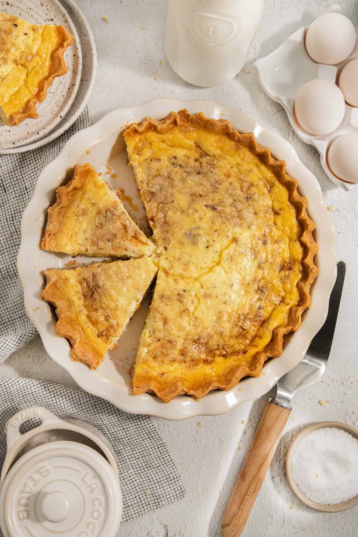 gluten-free quiche lorraine in a pie pan