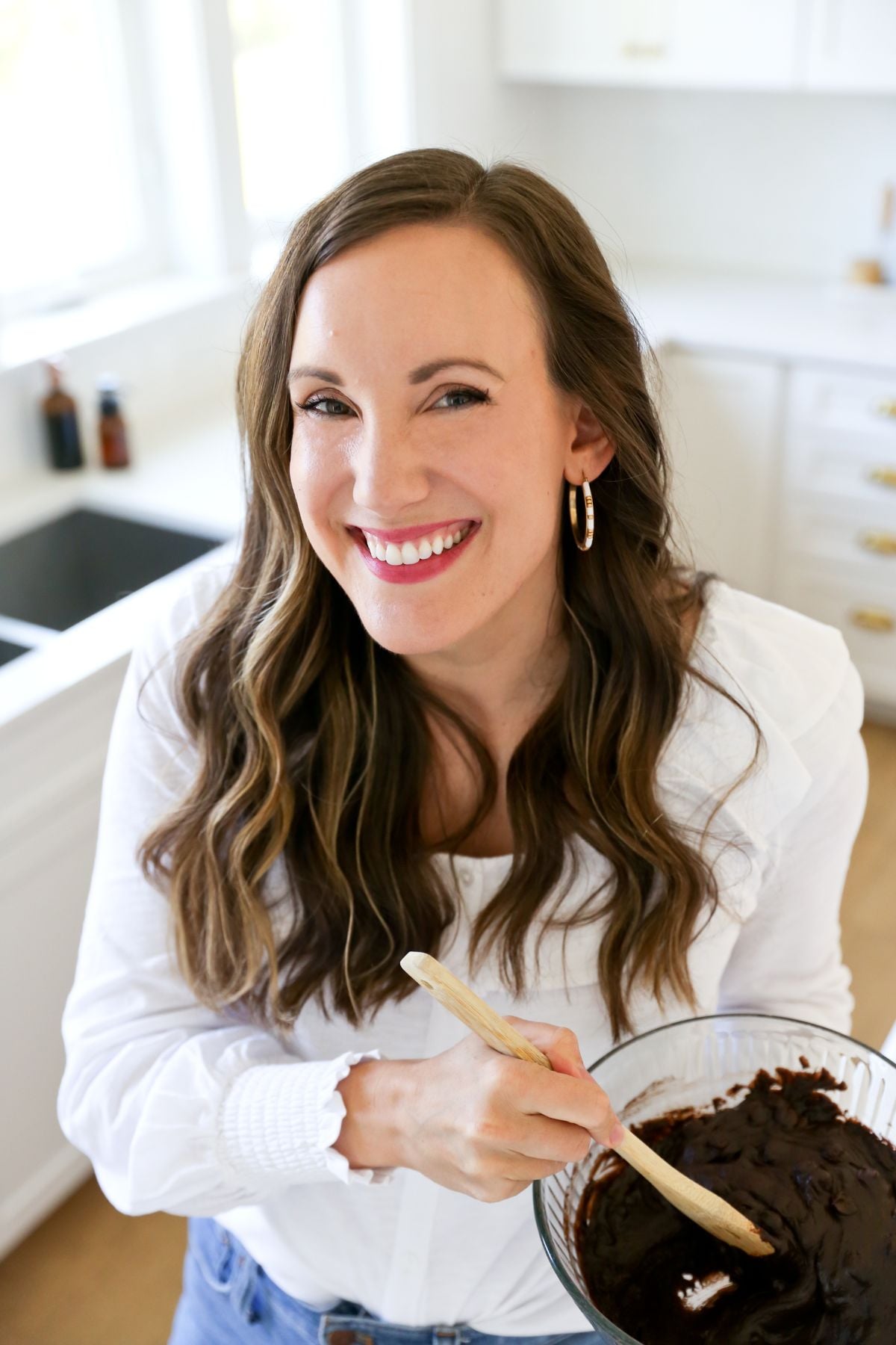 headshot of erin collins.